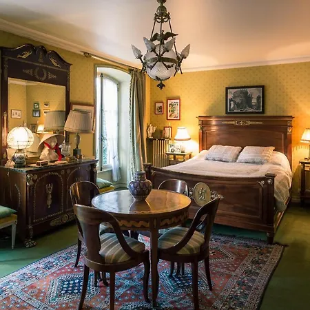 לינה וארוחת בוקר Le Kino Panorama 4*