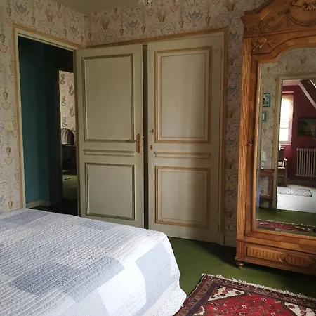 לינה וארוחת בוקר Le Kino Panorama